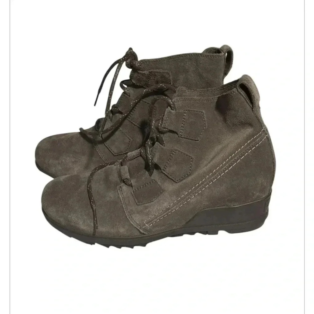Sorel Evie Grey Suede NL3322-245 Lace Up Wedge Booties Shoes Women’s 9.5